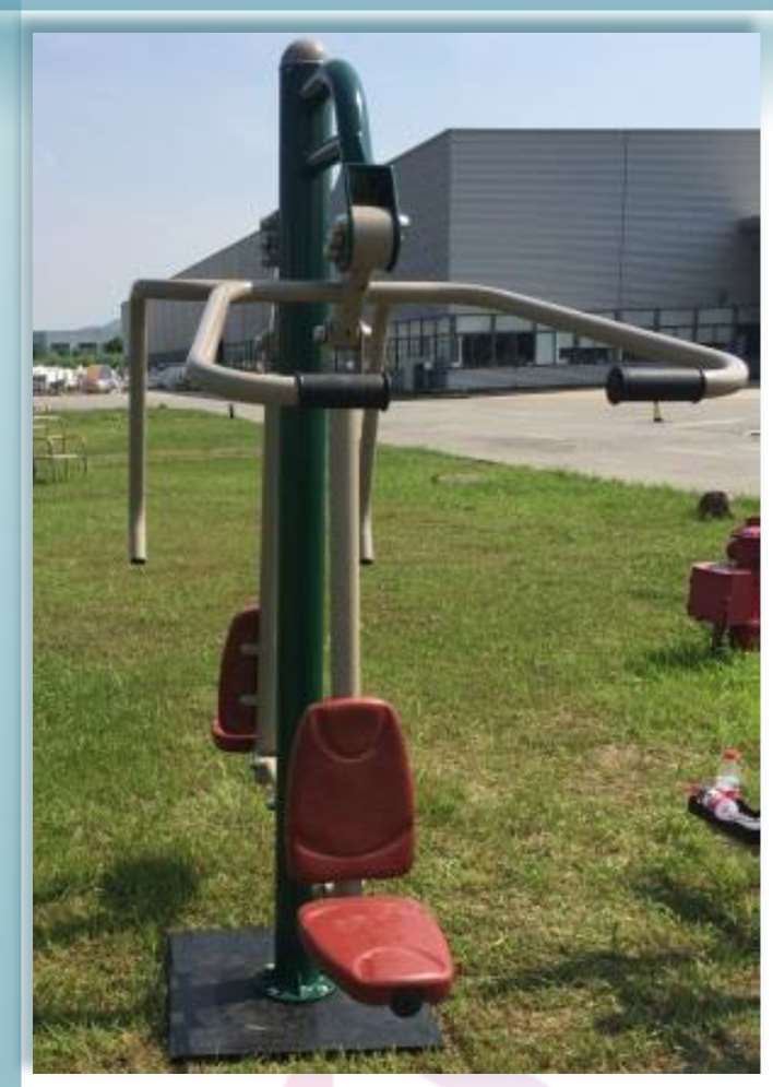 Máquina de ejercicio al aire libre tipo elevador con dos asientos opuestos